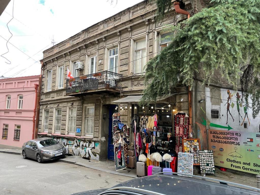 Ia'S Homestay Tbilisi ภายนอก รูปภาพ