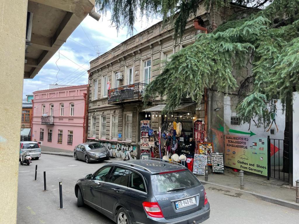 Ia'S Homestay Tbilisi ภายนอก รูปภาพ