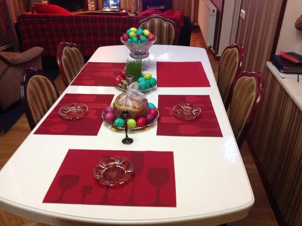 Ia'S Homestay Tbilisi ภายนอก รูปภาพ